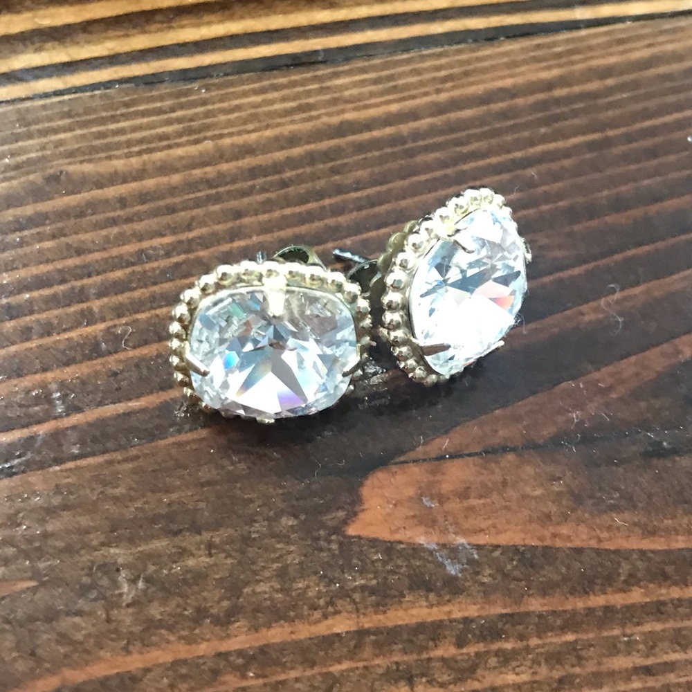 Sorelli solitaire cut earring clear crystal
